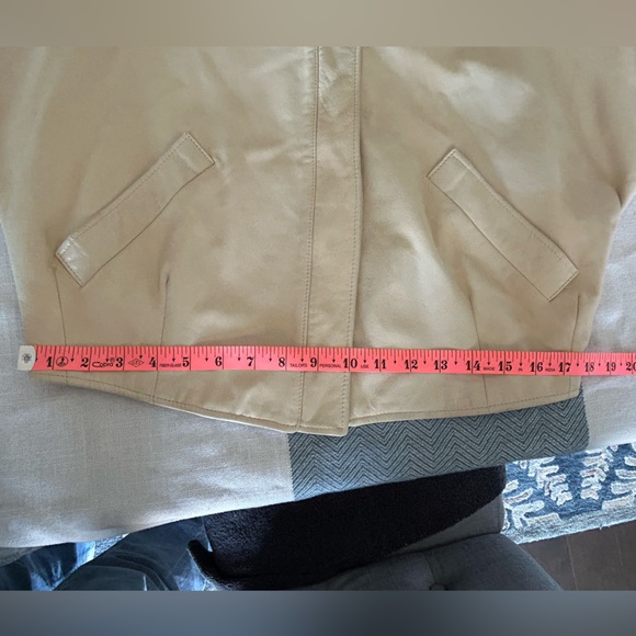 Rare Vintage Georgio Armani Designer Italian Leather Cream Jacket Sz 42 35 waist - Picture 16 of 17